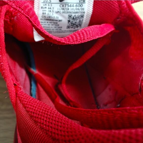 Nike Air Max 270 Triple Red Men's Running Shoes Size 10.5 - Picture 7 of 7